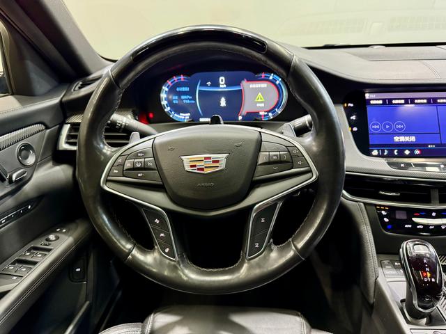 Cadillac CT6 2022 — фото 18