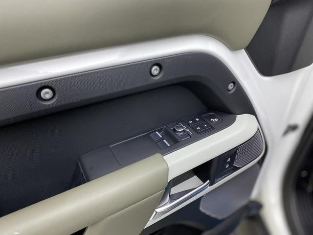 Land Rover Defender 2022 90 P 300 X-DYNAMIC HSE — фото 12