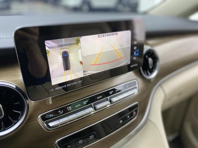Mercedes Benz V-Class 2021 — фото 10