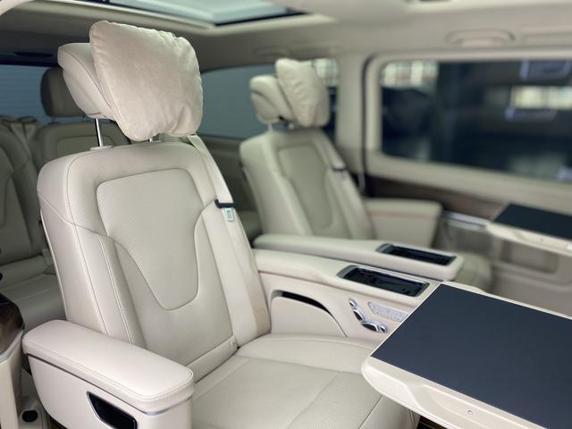 Mercedes Benz V-Class 2021 — фото 36