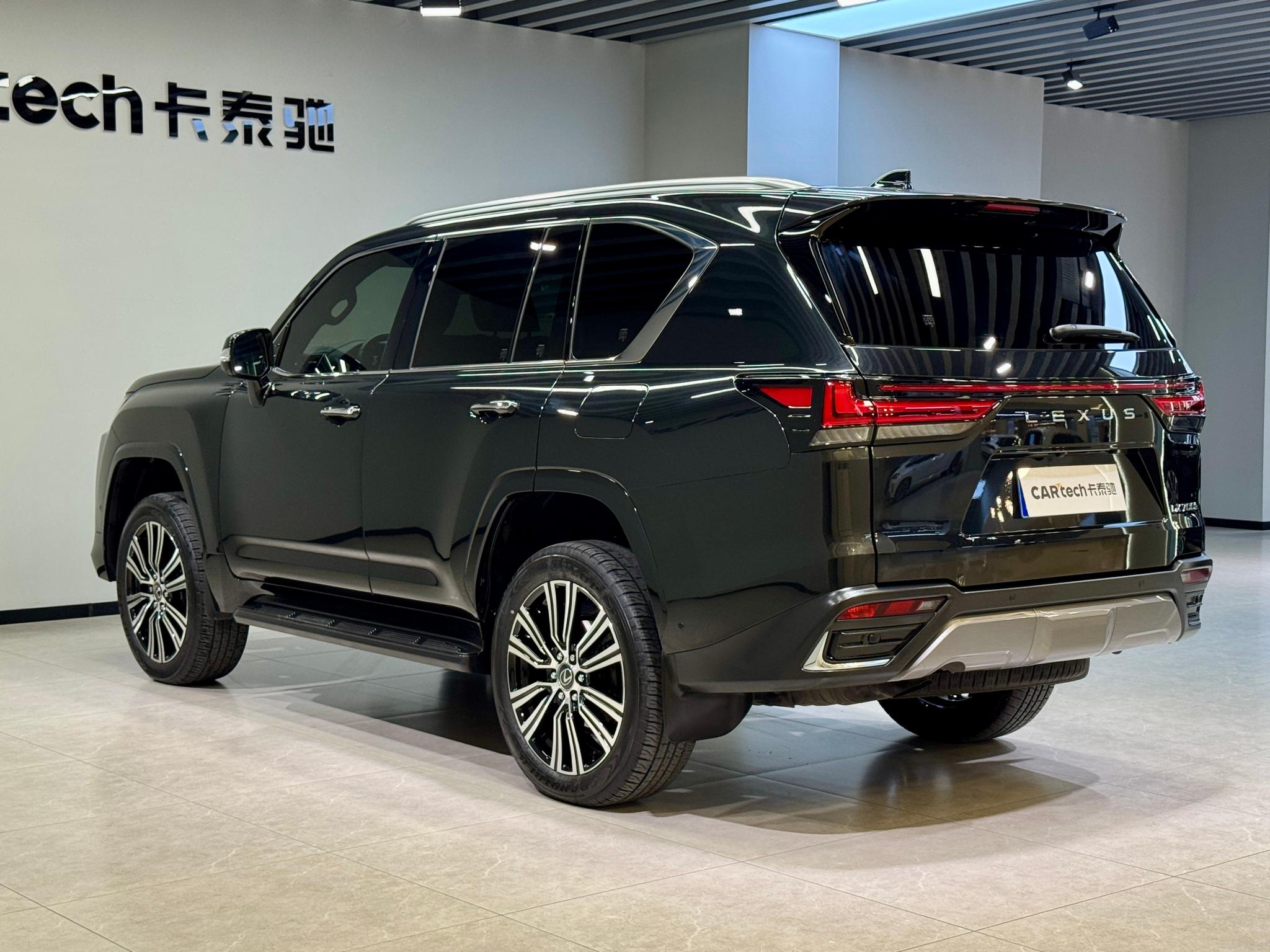 Lexus LX 2025 700h