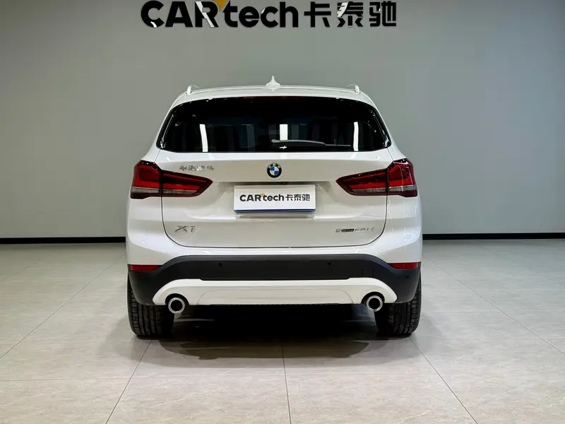BMW X1 — фото 6