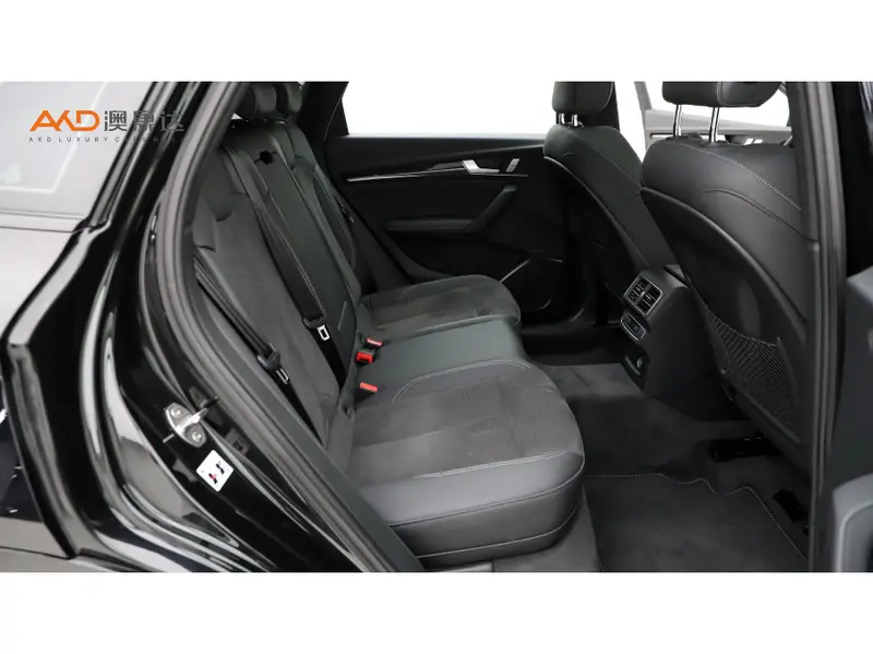 Audi Q5L Sportback — фото 6