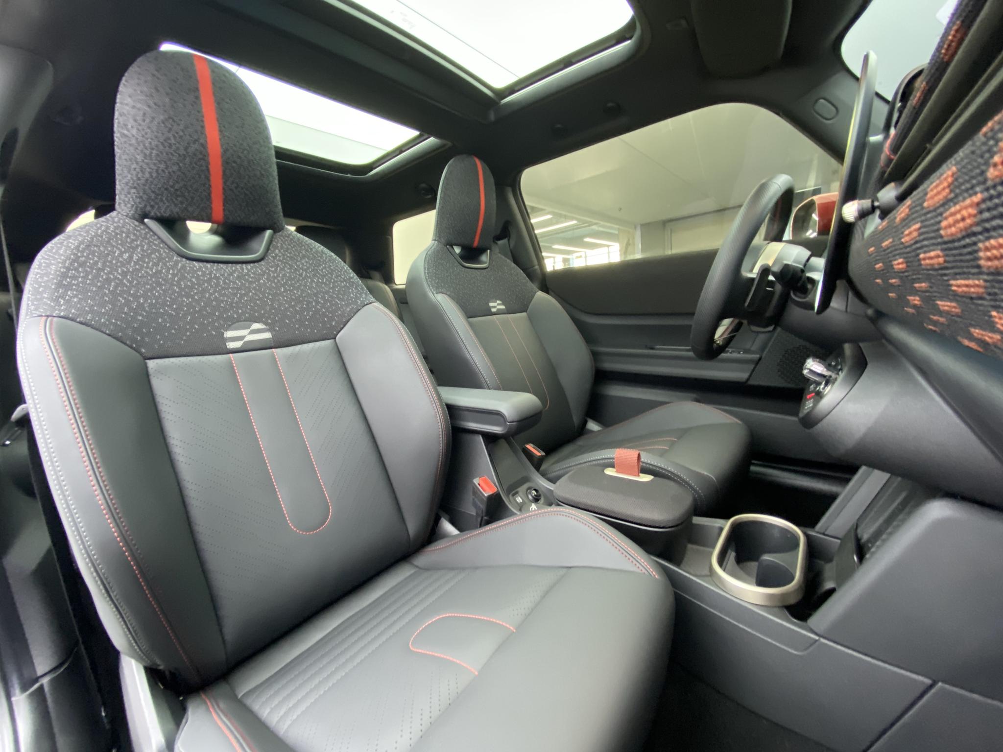Mini JCW 2025 JOHN COOPER WORKS