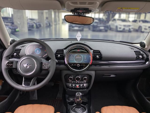 MINI Clubman — фото 18