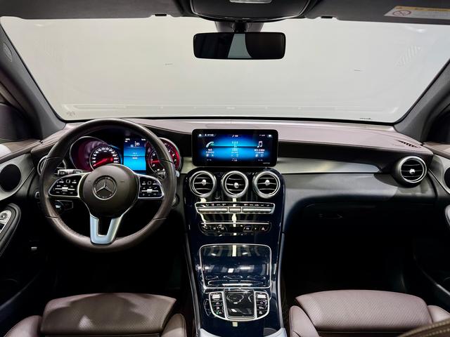 Mercedes Benz GLC 2020 — фото 17