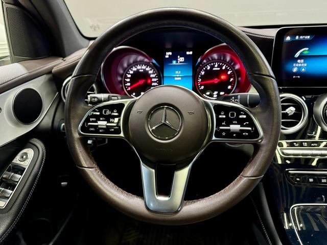 Mercedes Benz GLC 2020 — фото 19