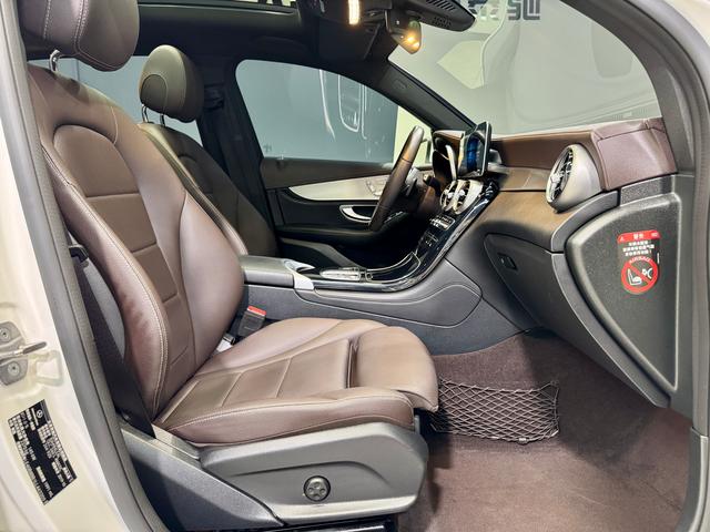 Mercedes Benz GLC 2020 — фото 25