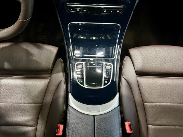 Mercedes Benz GLC 2020 — фото 20