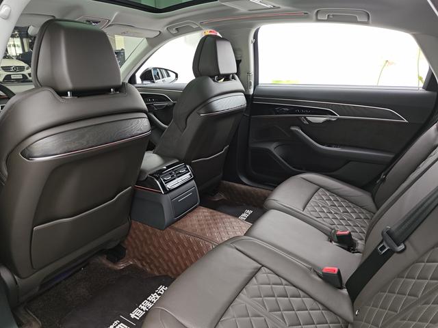 Audi A8 2021 Черный из Китая, фото 3