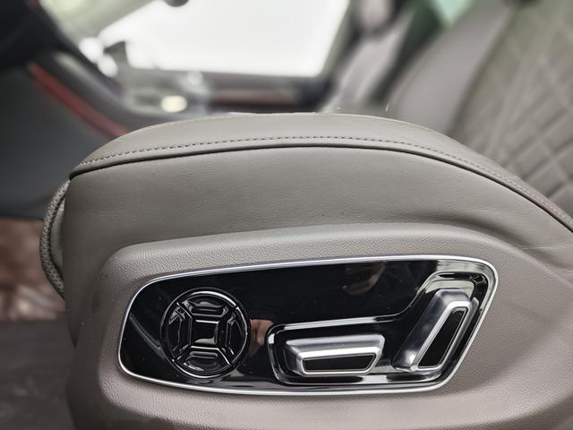 Audi A8 id 3810636 из Китая 32