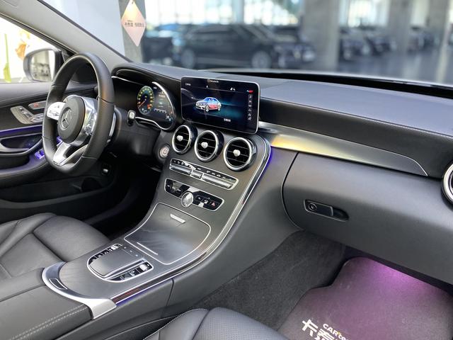 Mercedes Benz C-Class 2021 — фото 24