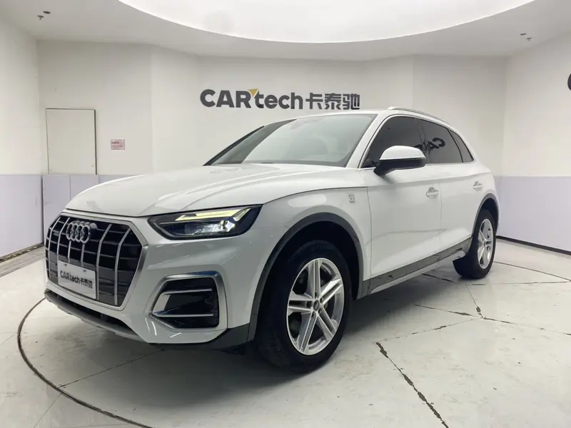 Audi Q 5 L 40 TFSI — фото 1