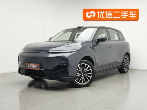Leapmotor B10