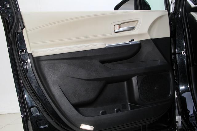 Toyota Sienna 2024 2.5 L 4 WD — фото 14
