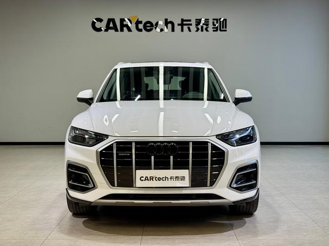 Audi Q5L id 3837333 из Китая 14