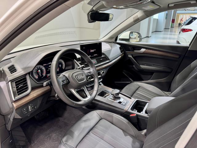 Audi Q5L 2022 — фото 23