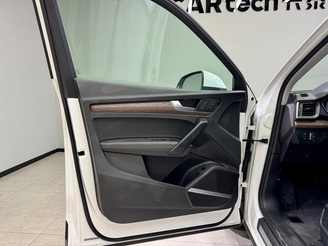 Audi Q5L id 3837333 из Китая 24