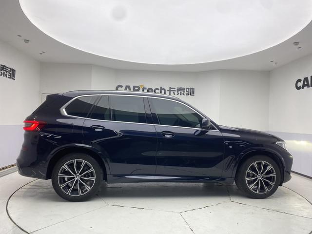 BMW X5 2019 x Drive 40i M — фото 8