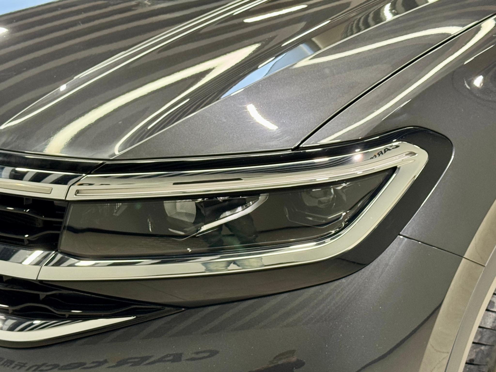 Volkswagen Viloran 2022 380TSI Luxury Pro 6 мест