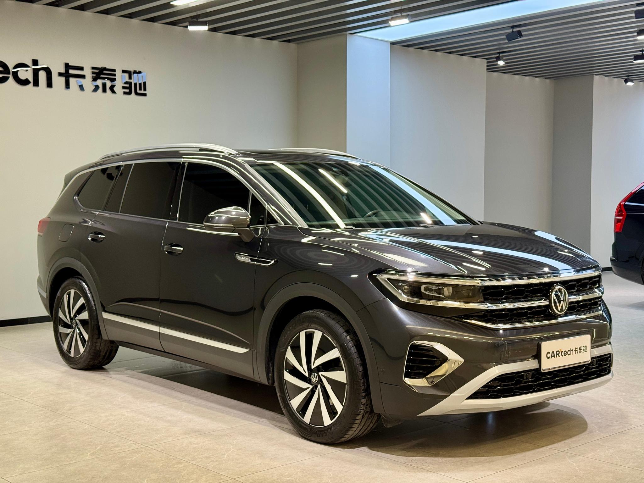 Volkswagen Viloran 2022 380TSI Luxury Pro 6 мест