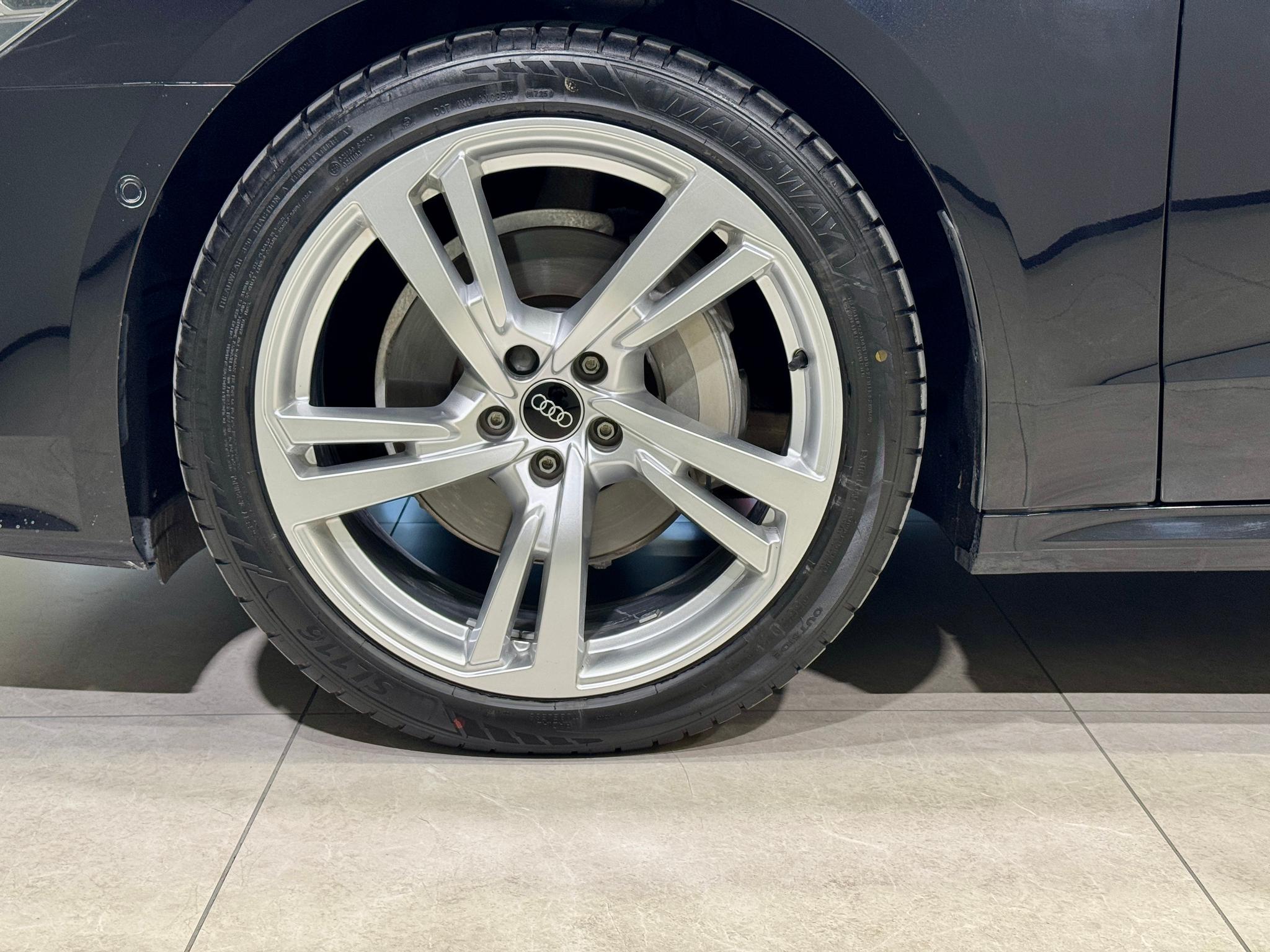 Audi A7L 2024 45 TFSI quattro S-line