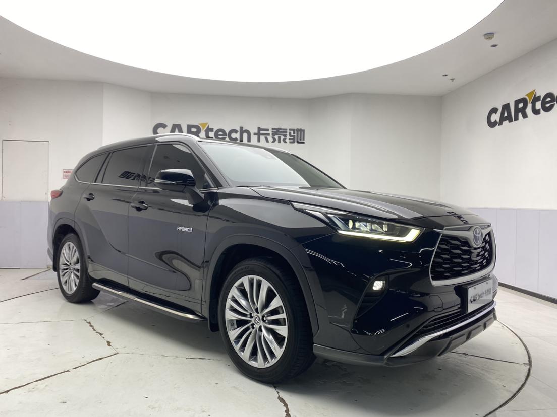 Toyota Highlander 2022 2.5L Luxury 7 мест
