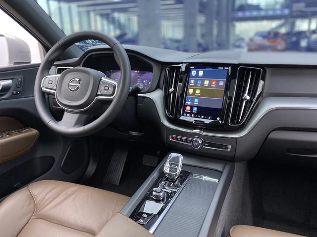 Volvo XC60 2023 Серебристо-серый из Китая, фото 3