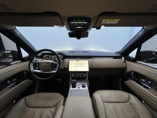 Land Rover Range Rover 2023 Черный из Китая, фото 6