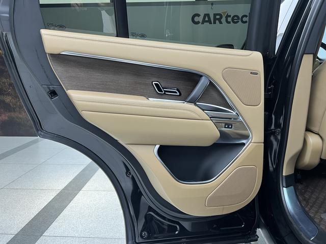 Land Rover Range Rover id 3783644 из Китая 16