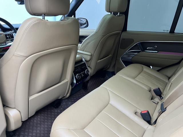 Land Rover Range Rover id 3783644 из Китая 26