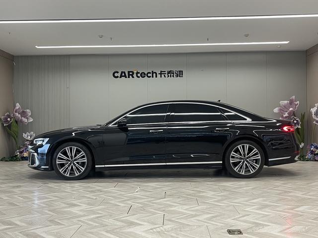 Audi A8 2023 A 8 L 45 TFSI quattro Luxury — фото 4