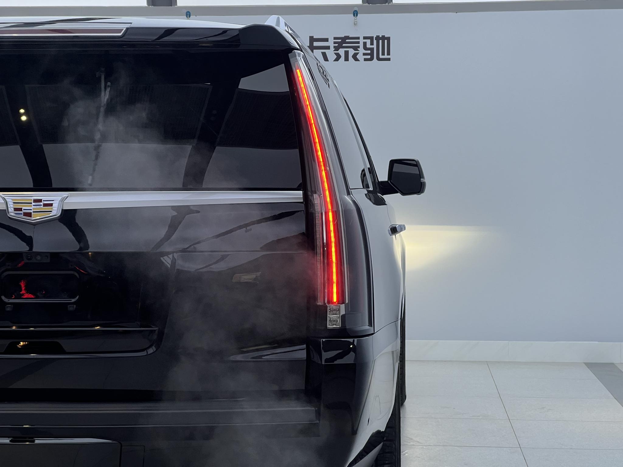 Cadillac Escalade 2017 6.2L AT 4 мест