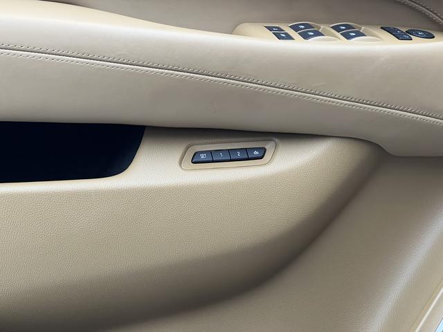 Cadillac Escalade ESCALADE id 3784152 из Китая 22