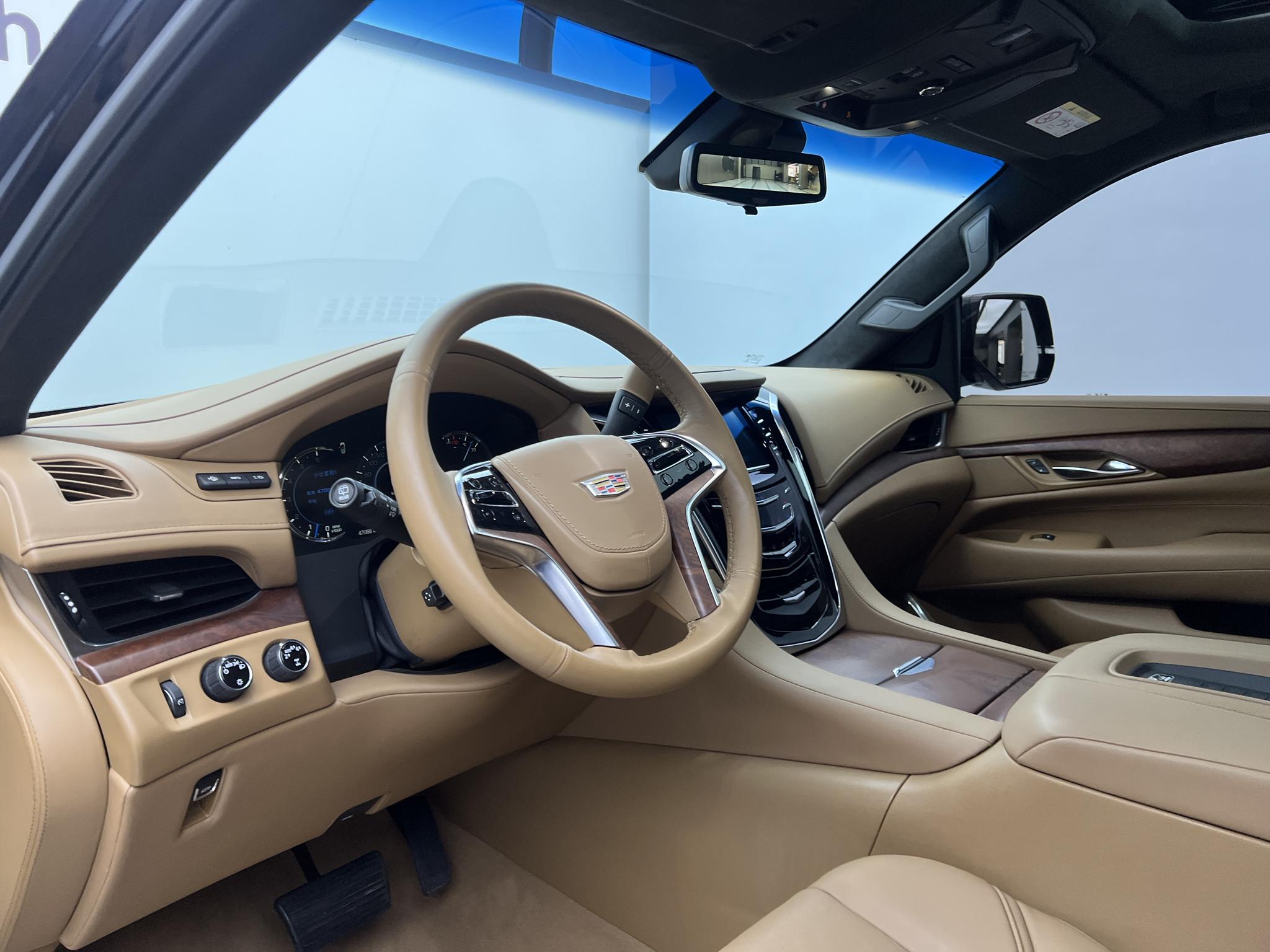 Cadillac Escalade 2017 6.2L AT 4 мест