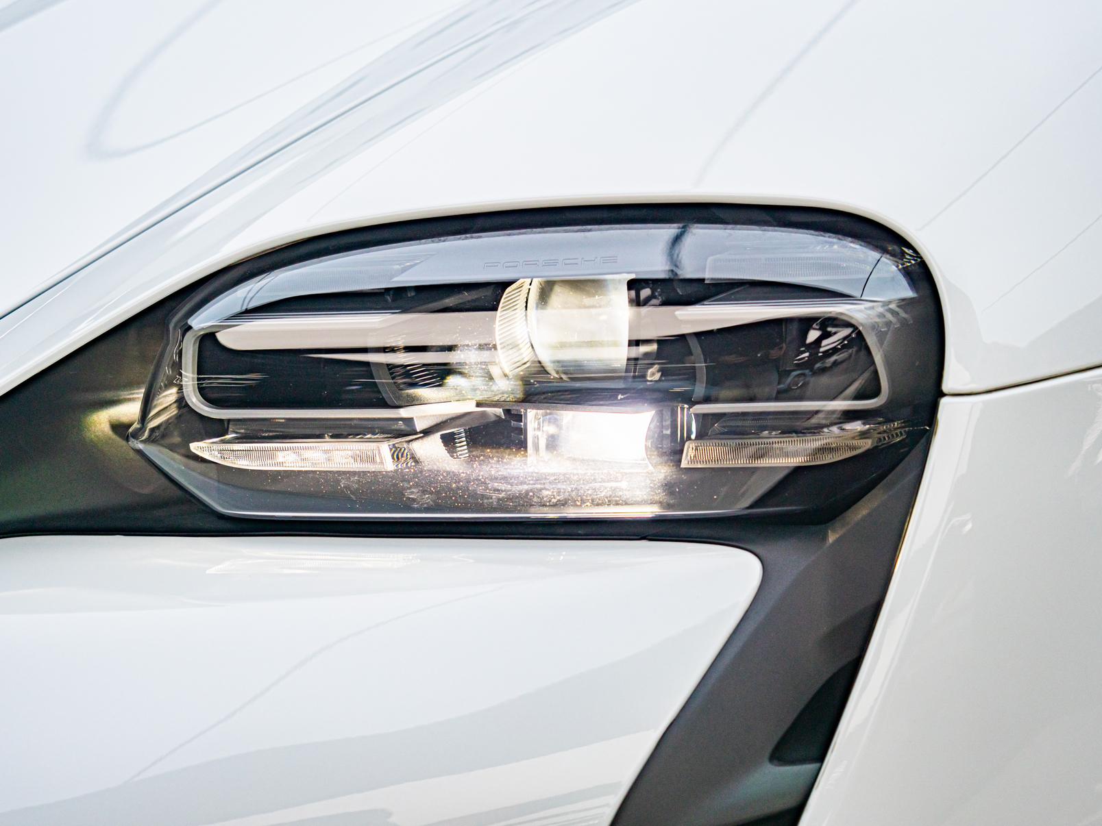 Porsche Taycan 2022 Taycan