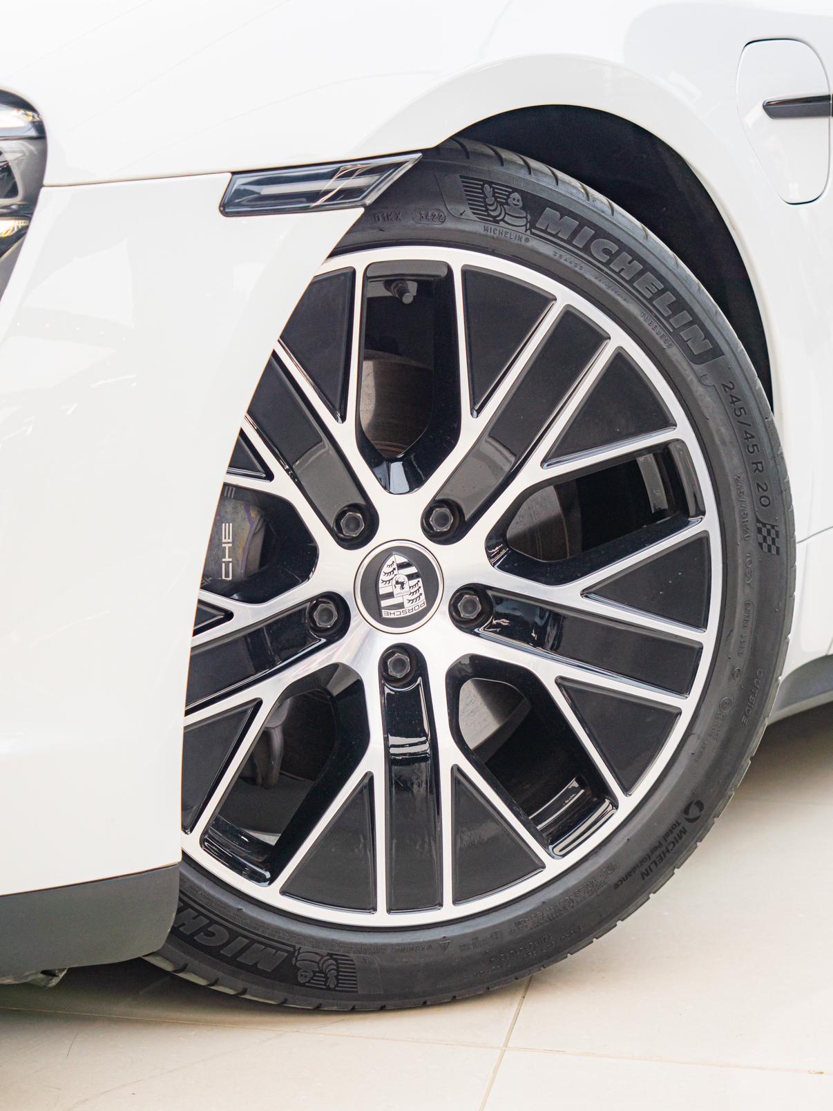 Porsche Taycan 2022 Taycan