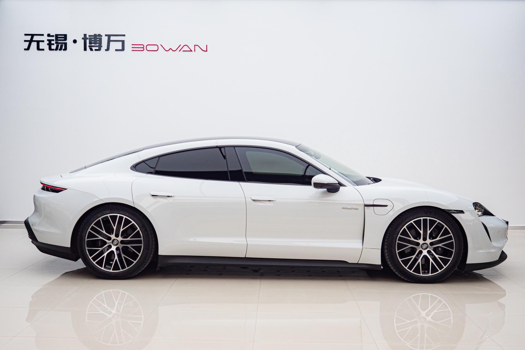 Porsche Taycan 2022 Taycan