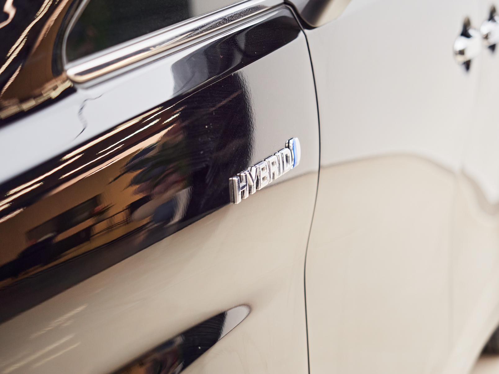 Toyota Vellfire 2021 2.5L HV Luxury