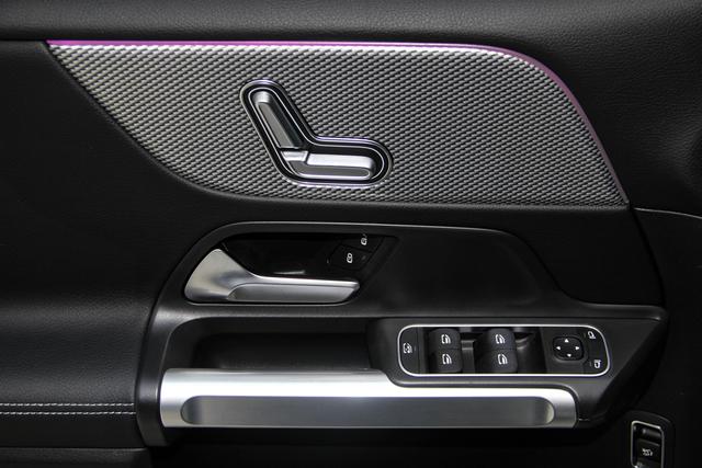 Mercedes-Benz GLB 2024 GLB 200 — фото 10