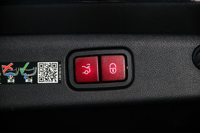 Mercedes-Benz E-Class 2024 E 300 L — фото 14