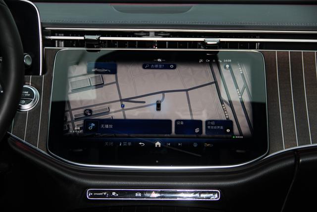 Mercedes-Benz E-Class 2024 E 300 L — фото 18