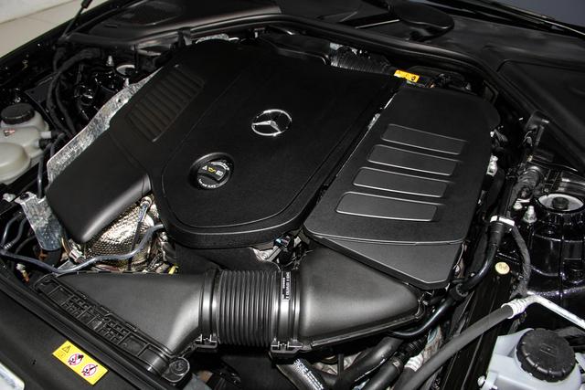 Mercedes-Benz E-Class 2024 E 300 L — фото 7