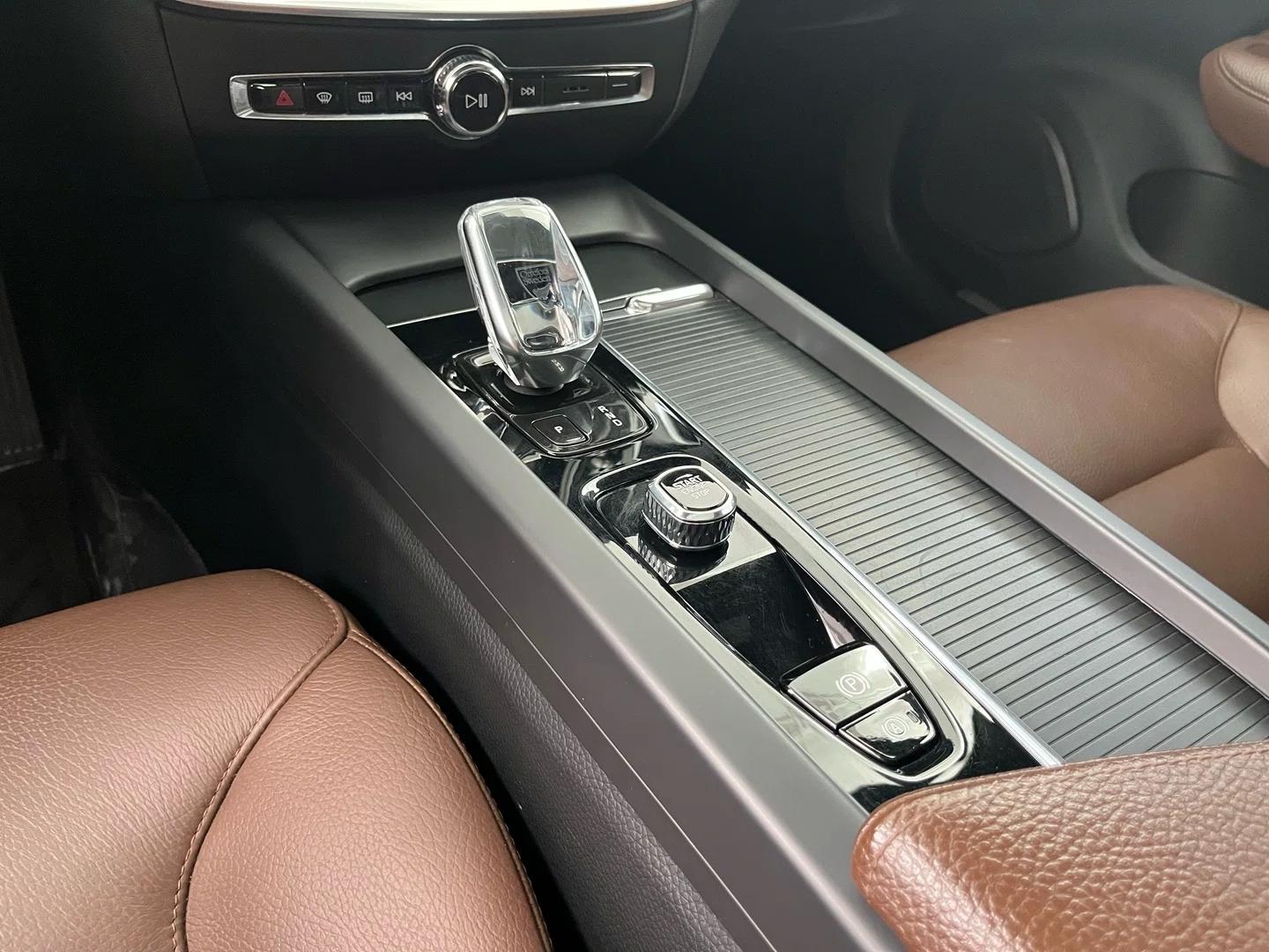 Volvo S60 2022 B4 Luxury