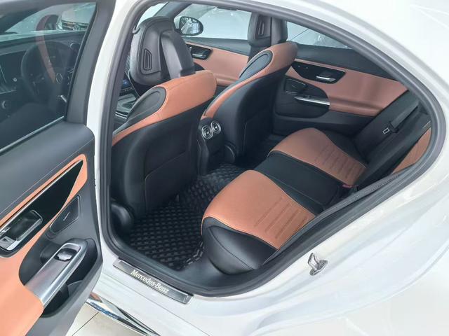 Mercedes-Benz Class C 2023 Белый из Китая, фото 6