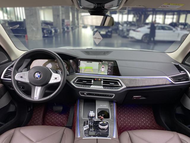 BMW X5 id 3837556 из Китая 17