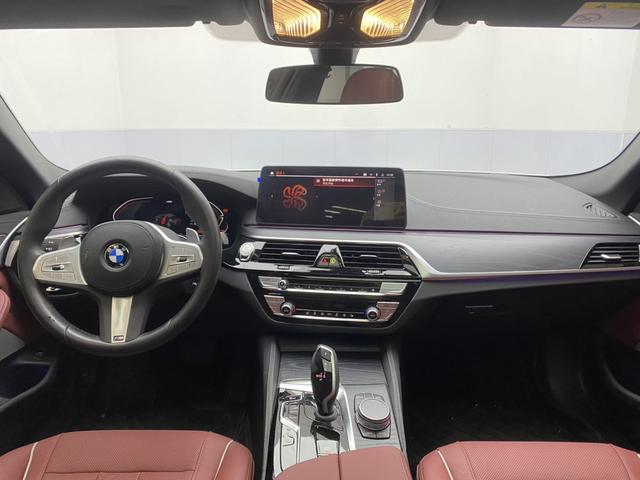 BMW 5-Series 2023 530 Li Leading M — фото 18