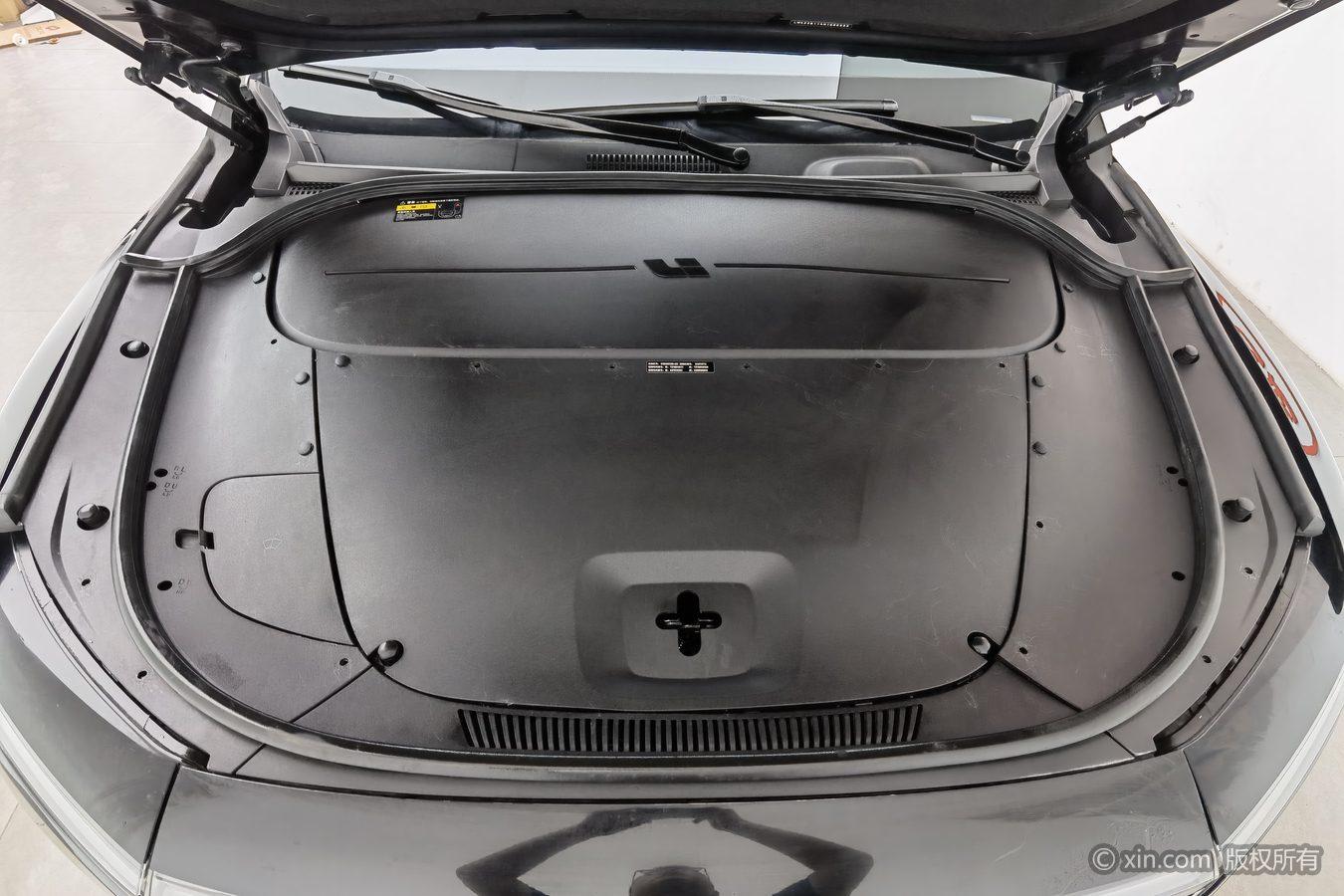 Li Auto ONE 2021 6 мест