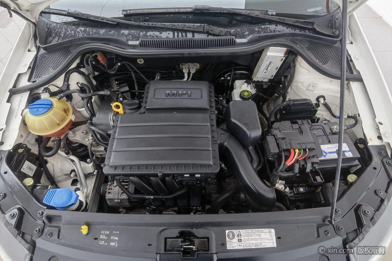 Volkswagen Polo 2014 1.6L AT Comfort