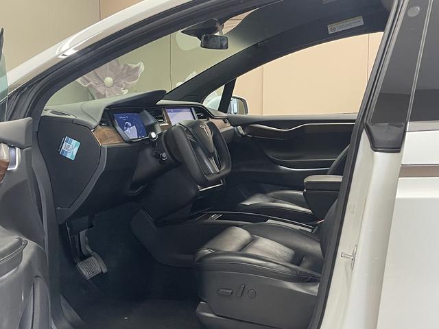 Tesla Model X id 3785706 из Китая 8